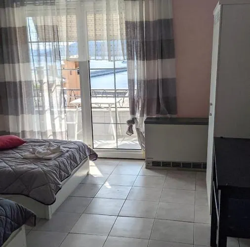 Nikol & Stella's House Διαμέρισμα *