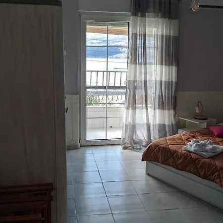 Appartamento Nikol & Stella's House Kavala