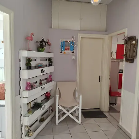 شقة Nikol & Stella's House *