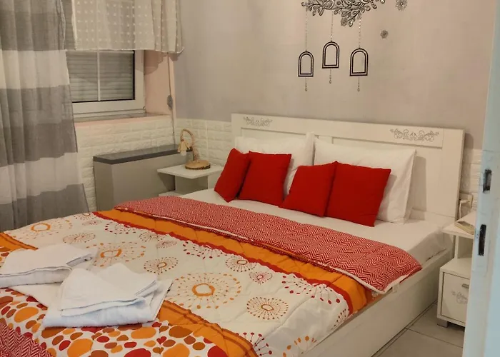 Apartment Nikol & Stella's House